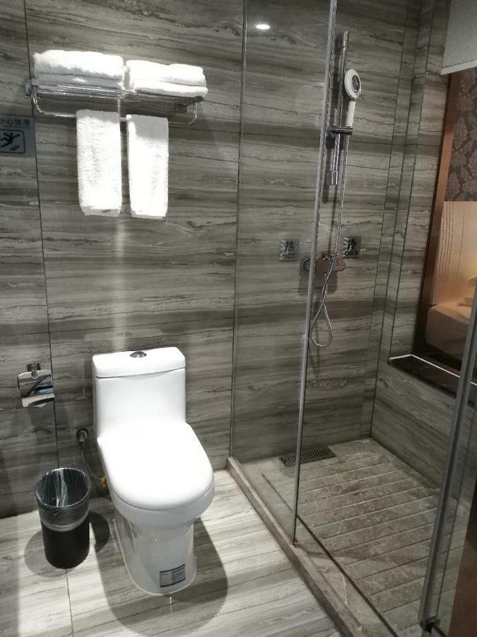 Ramada Encore Wyndham Nanning City Center Qingxiu Exterior photo